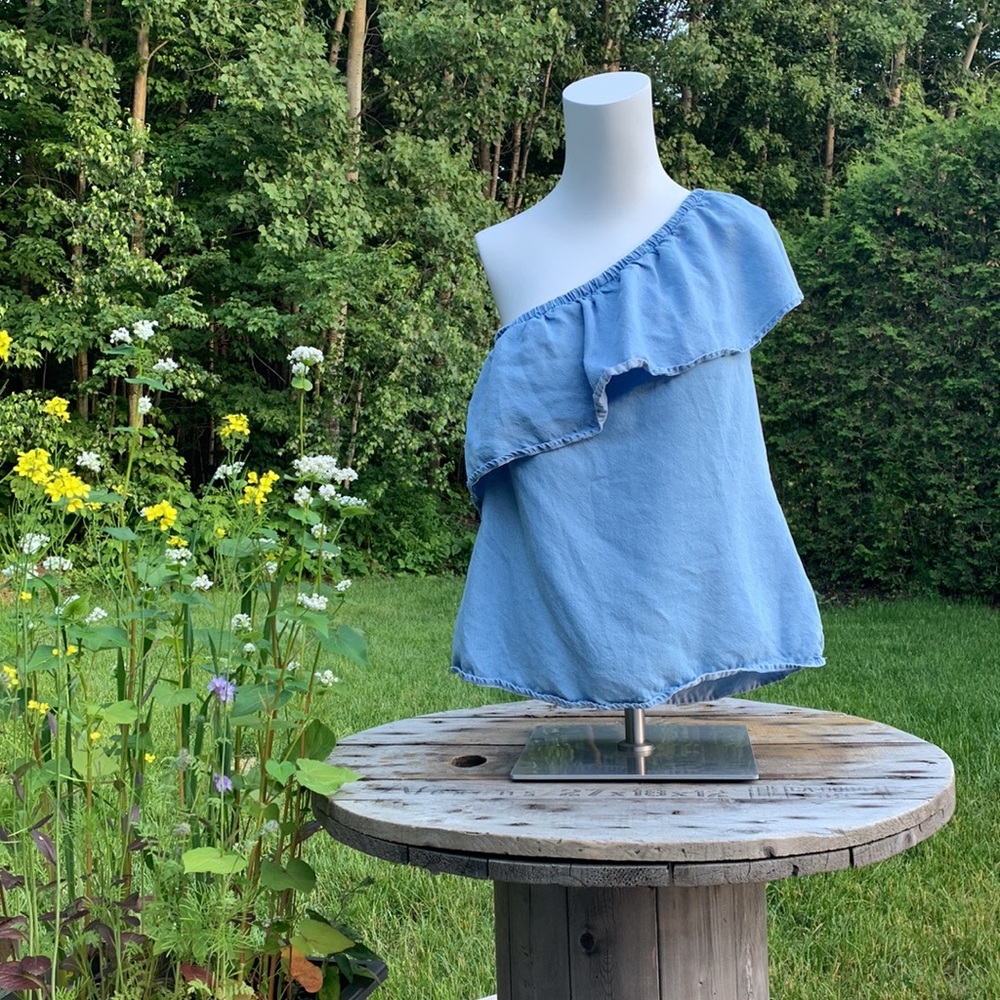 7 For All Mankind | One-Shoulder Ruffled Denim Top
